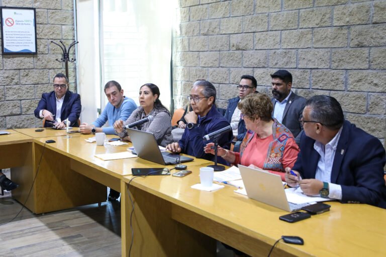 El Zoológico de León ya tiene nuevo director, se trata del médico veterinario Alejandro Román Salazar.