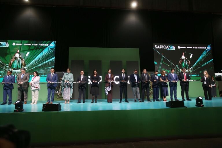 Inauguran SAPICA en su edición 94 en el marco de los 100 años de la Cámara del Calzado.