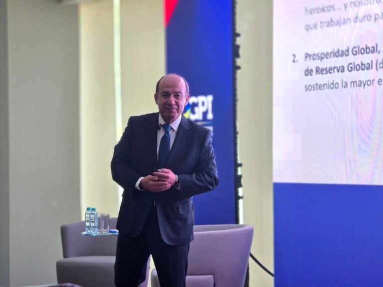 Felipe Calderón llama “Motor de México” a Guanajuato Puerto Interior por su competitividad industrial.