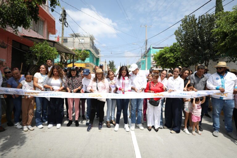 Entregan pavimentación en Piletas IV; inversión de más de 10 millones mejora movilidad y accesibilidad.