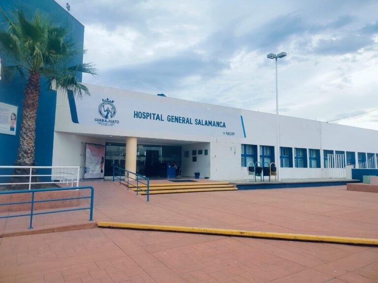 Saldo de dos fallecidos y 28 atendidos por presunta intoxicación etílica en Salamanca.