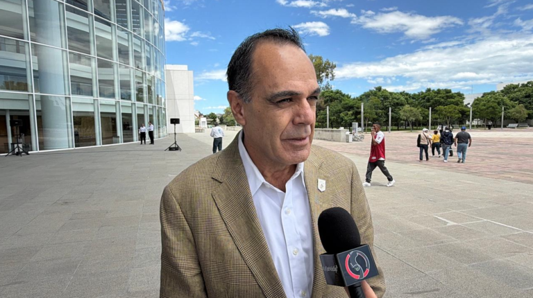 “Emmanuel Reyes ve a León como un botín; está abajo en las encuestas y ni siquiera es de aquí”: Guillo Medina.
