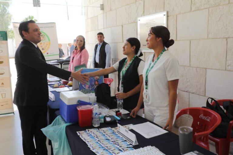 Gobierno de Guanajuato acerca servicios y opciones para el regreso a clases en León.
