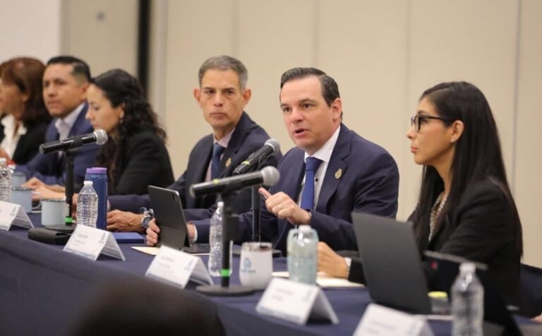 Gobierno de Guanajuato fortalece búsqueda de personas desaparecidas con colectivos y familias.