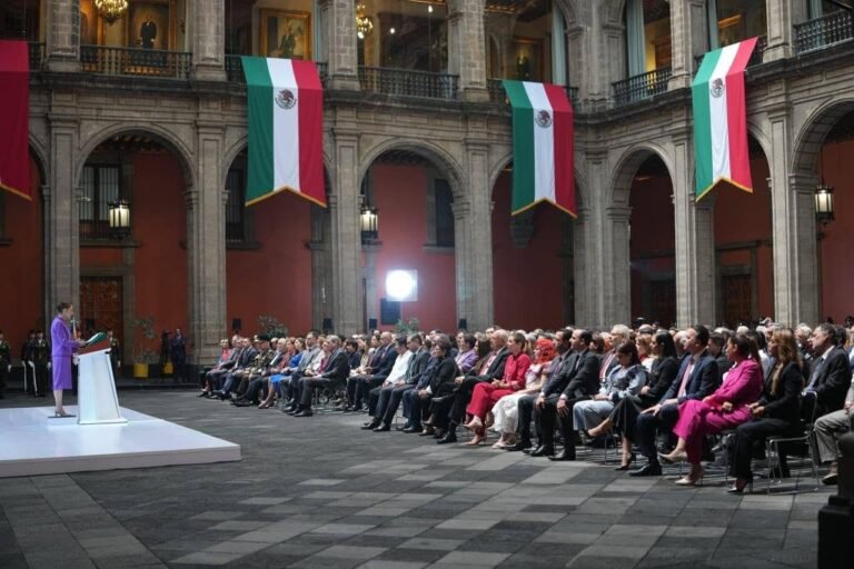 Libia Dennise acompaña a Claudia Sheinbaum en su Segundo Informe de Gobierno.