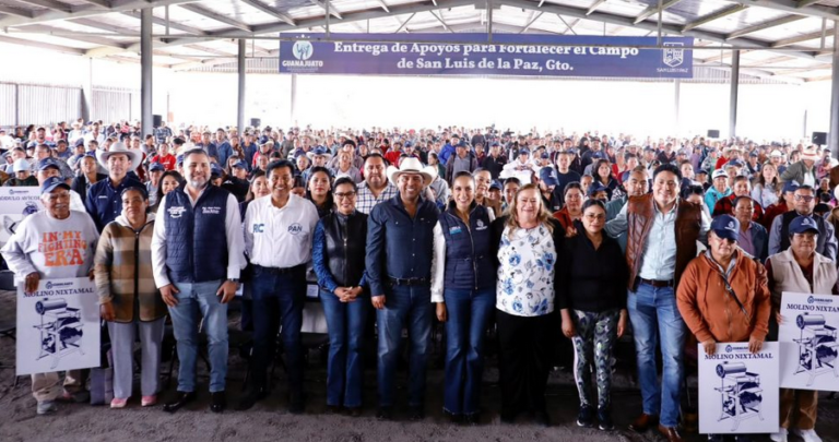 Libia Dennise lleva apoyos al campo y nuevas obras al noreste de Guanajuato.