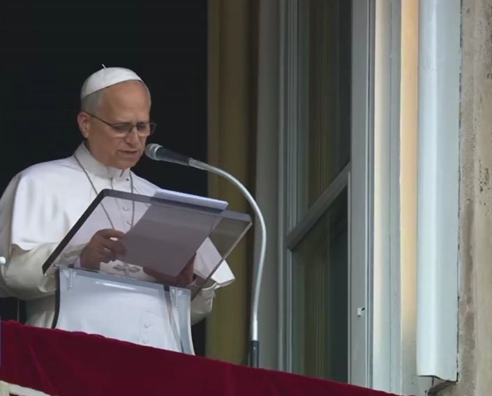 ¡El Papa León XIV reaparece tras su operación y agradece las oraciones por su salud!